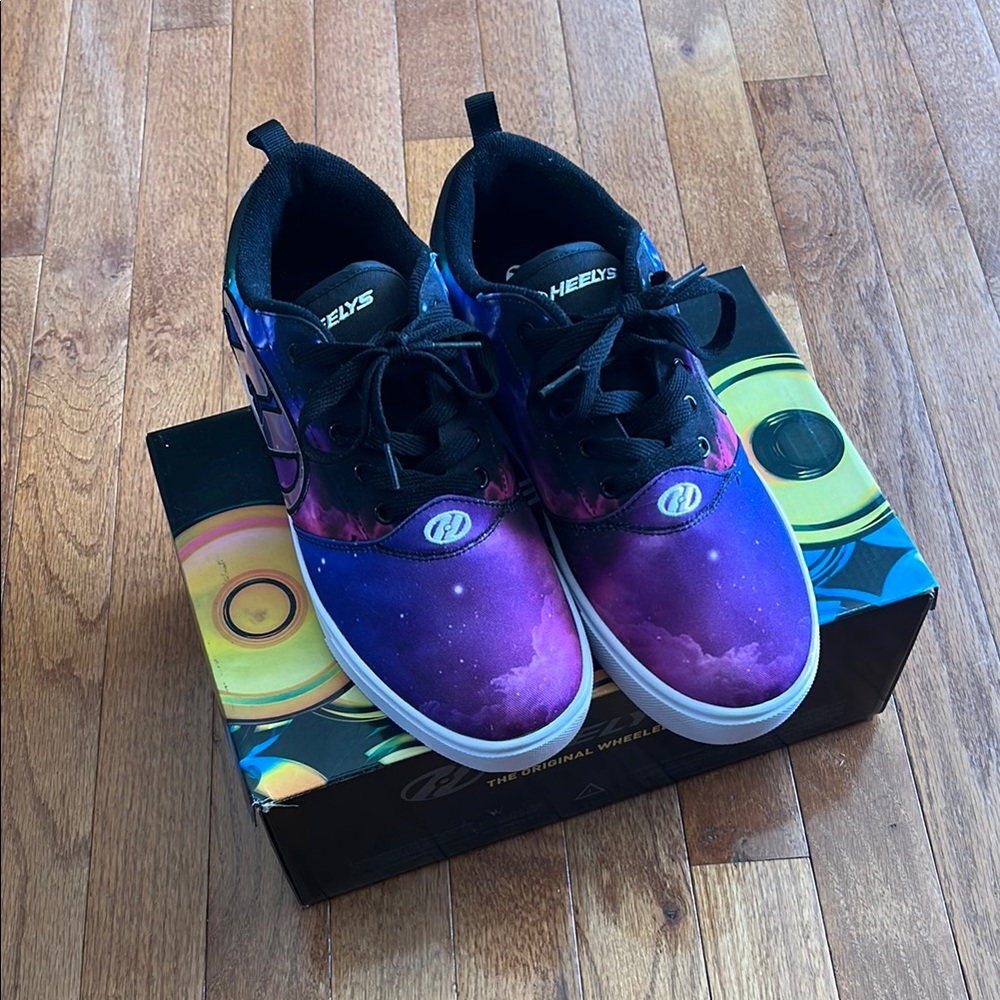 Heelys Kids Galaxy Skate Shoes - Purple and Black size 7